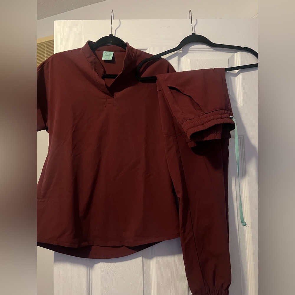 Garde-Malade Scrub Top XS (top only)